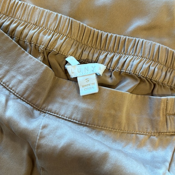 Beige Lunya 100% Silk Washable Tee Set - Picture 2 of 3